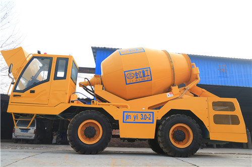 小型混凝土攪拌車(chē)